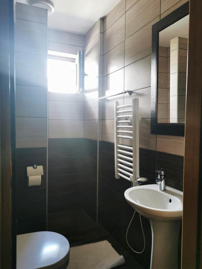 Milmari Friends And Family Apartment โคเปานิก ภายนอก รูปภาพ