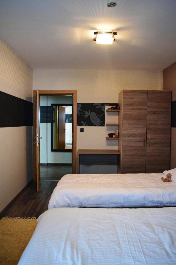 Milmari Friends And Family Apartment โคเปานิก ภายนอก รูปภาพ