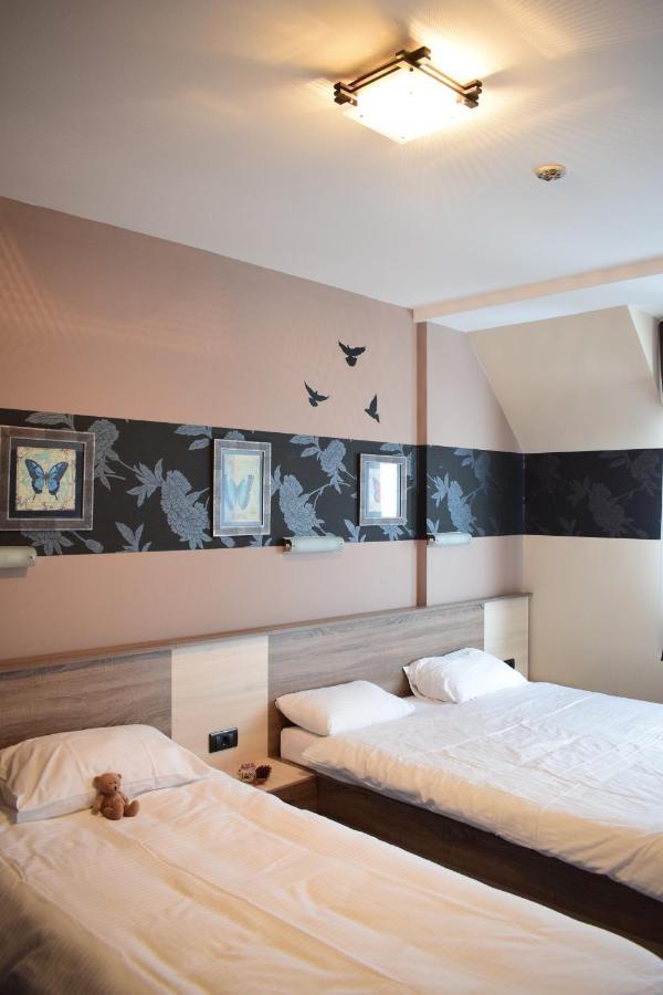 Milmari Friends And Family Apartment โคเปานิก ภายนอก รูปภาพ